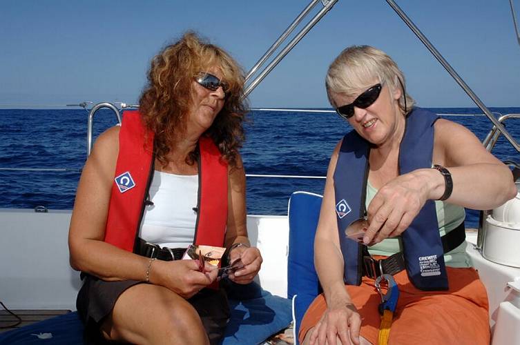 Juleverksted-Inger og Eli